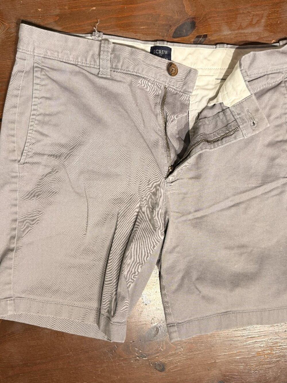 J Crew Mens/Unisex Taupe Shorts Chinos Size 32 9" inseam